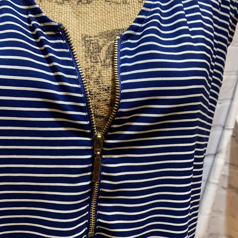 Express Silk Top - Picture 2 of 4